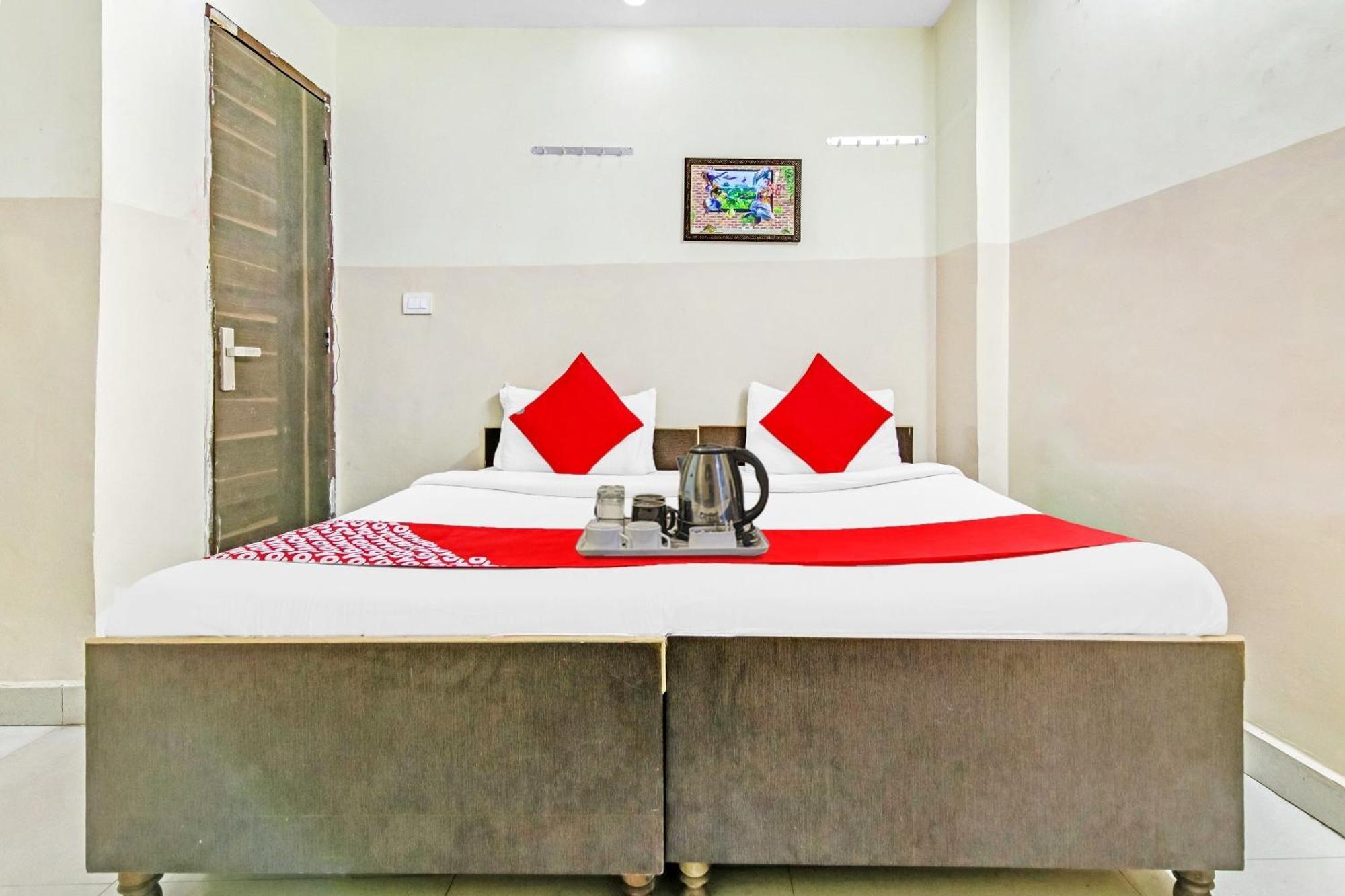 Super Hotel O Royal Green نيودلهي المظهر الخارجي الصورة